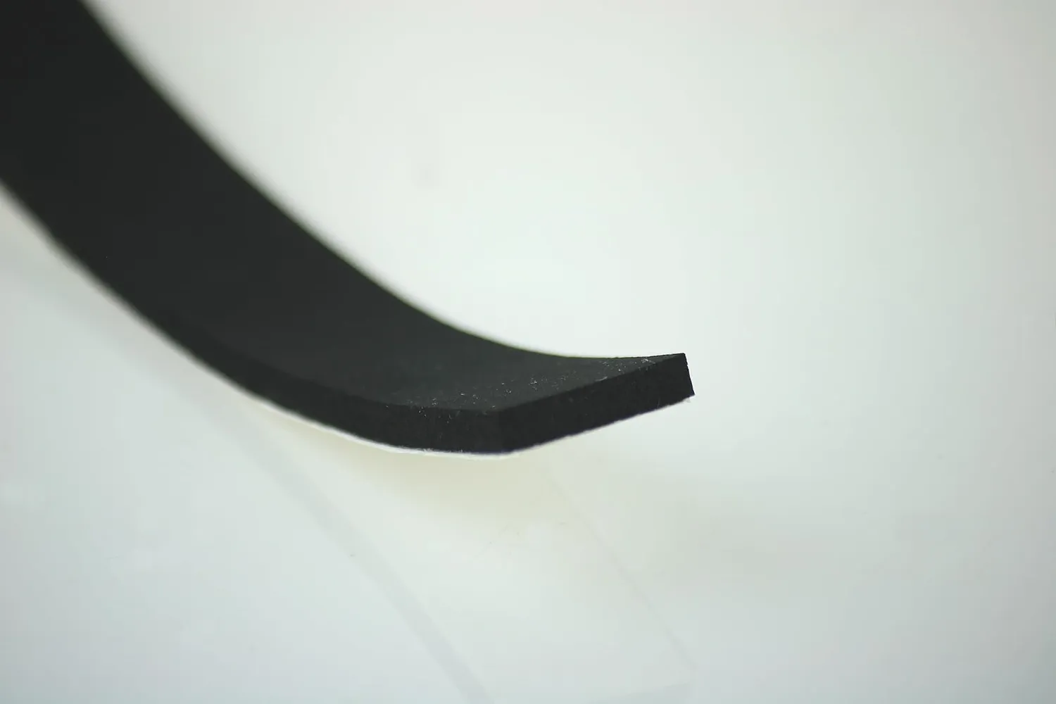 Fenceshop.eu Guarnizione adesiva EPDM 142x19 mm 10 pezzi tetti