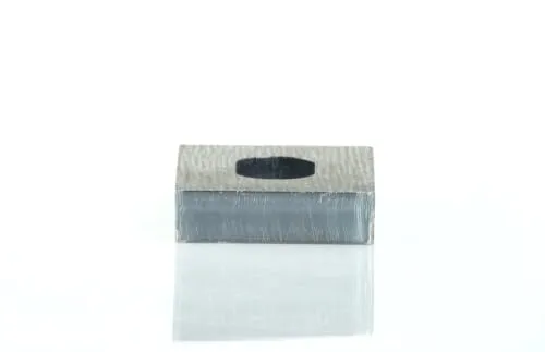 Fenceshop.eu Staffa 40x30 mm ferro grezzo con asola 20x12 mm