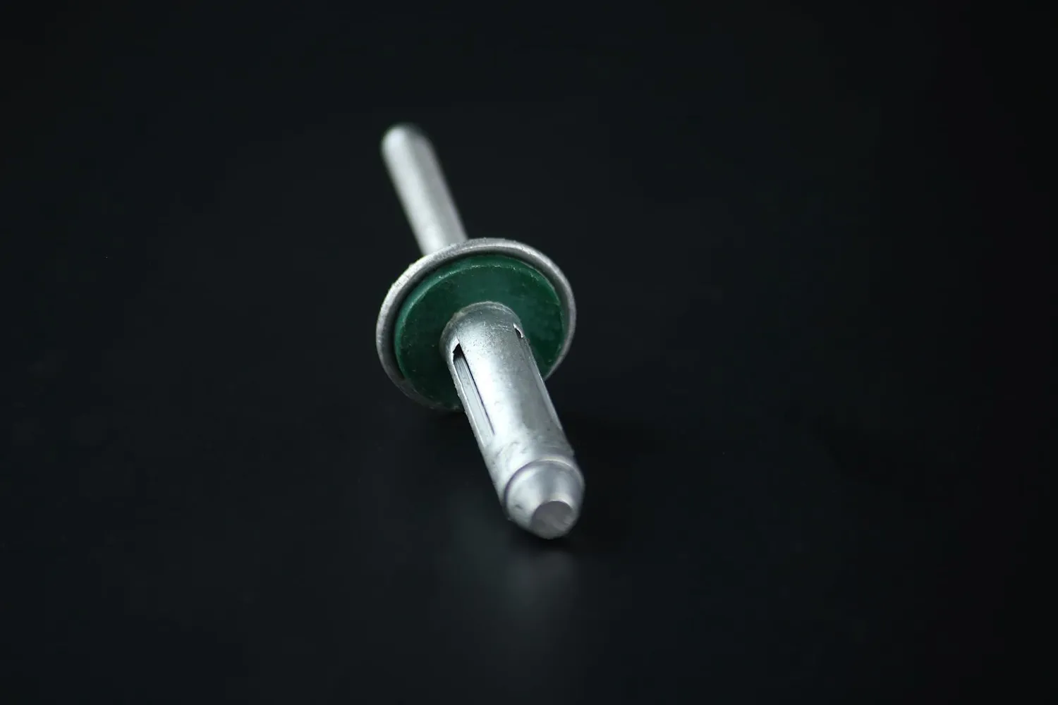 Fenceshop.eu rivetto rete anticaduta 7,7x28 mm con guarnizione