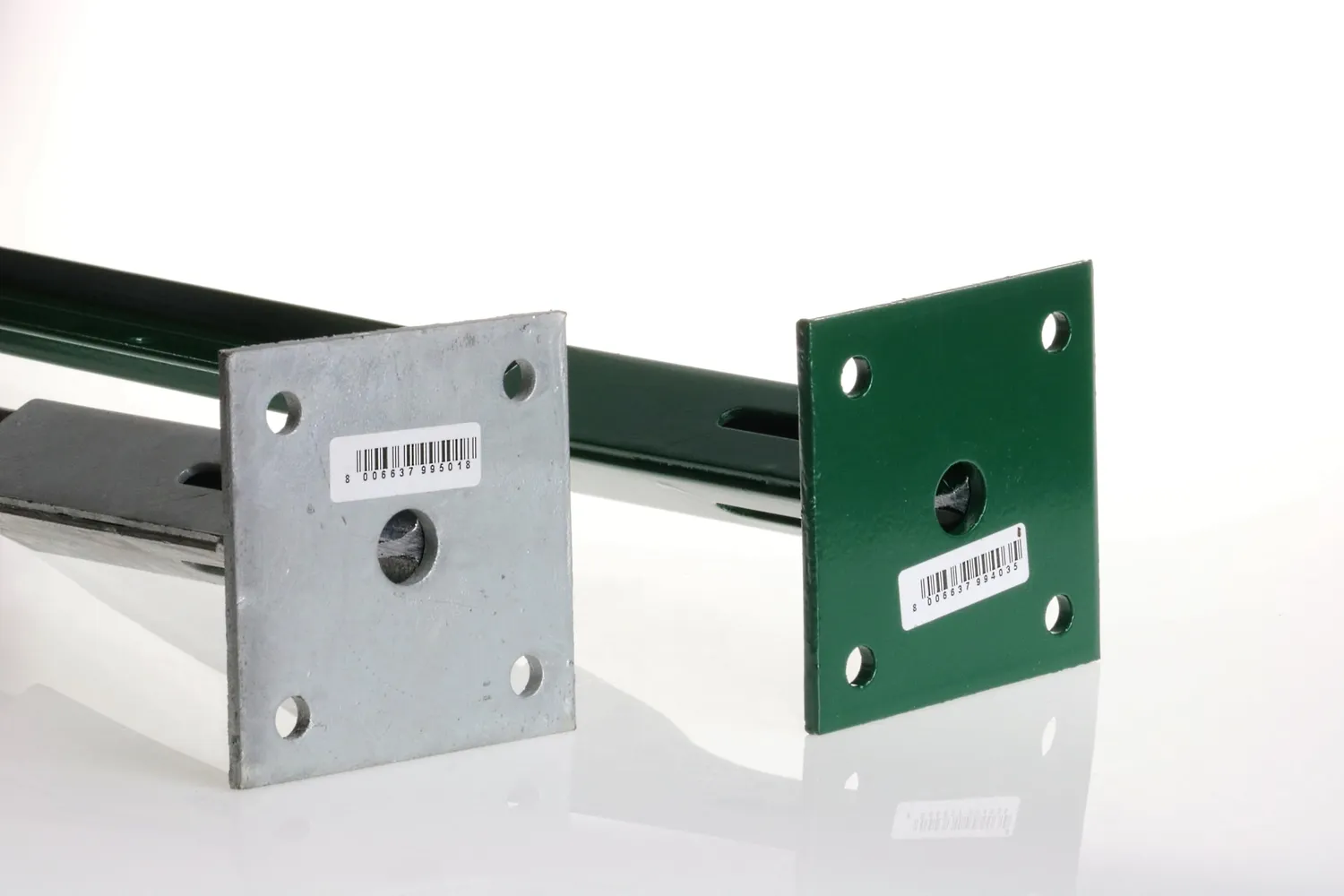 Fenceshop Piastra zincata palo a T 30x30 mm 10x10 cm