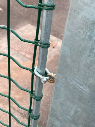 Fenceshop.eu grillo in acciaio zincato con perno avvitabile per cavi